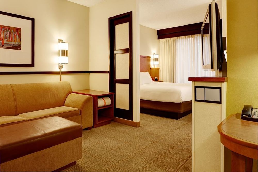 Hyatt Place Richmond Arboretum Room photo